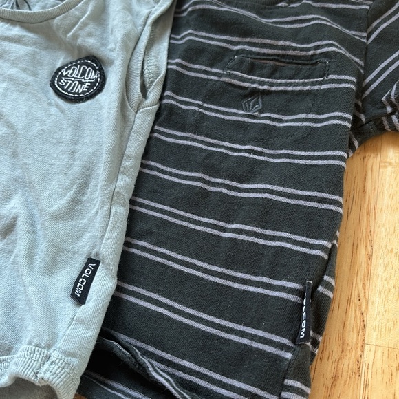 Volcom Set - 6-9 mo - Picture 3 of 5